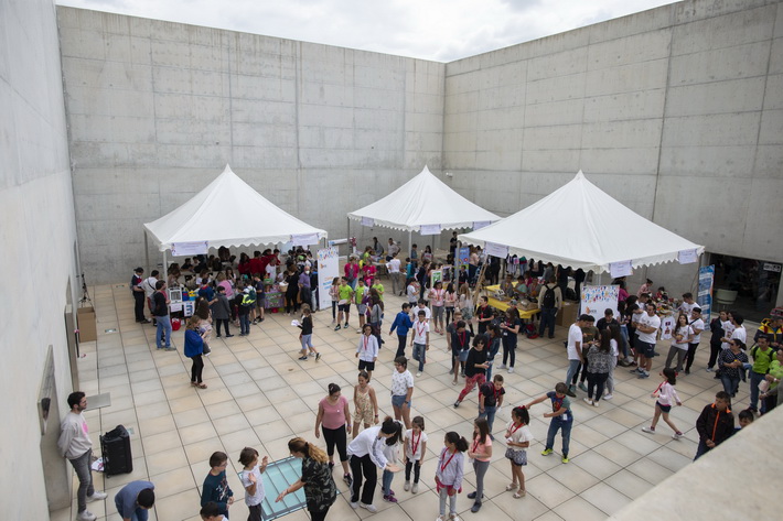 La VI Feria del Emprendimiento re�ne a casi 800 estudiantes de Granada que exponen sus proyectos empresariales   